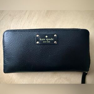 Kate Spade Black Textured Wallet